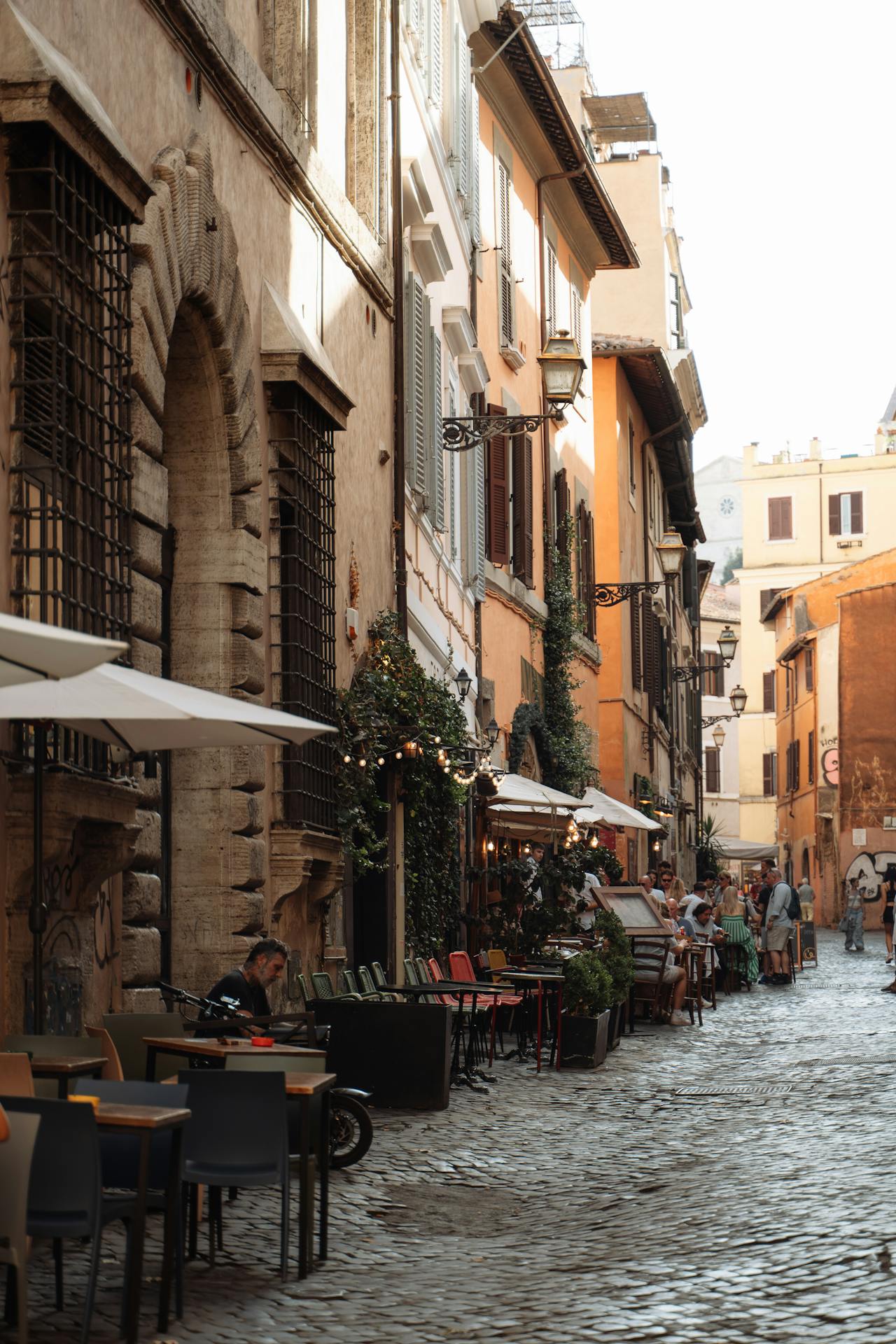 food tour vie di roma pexels-daria-agafonova-2147746189-30166560