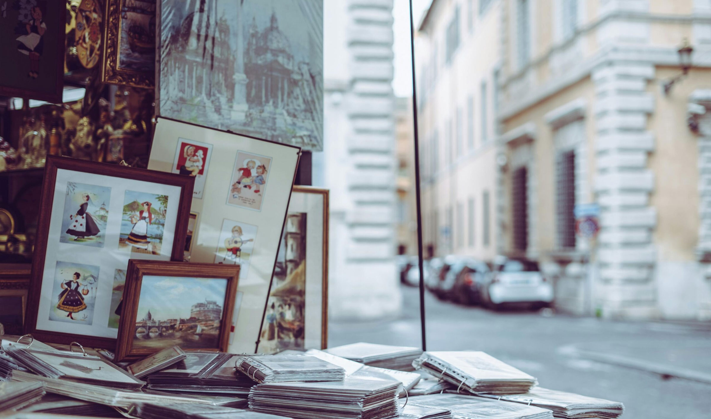 market-in-a-corner-of-Rome