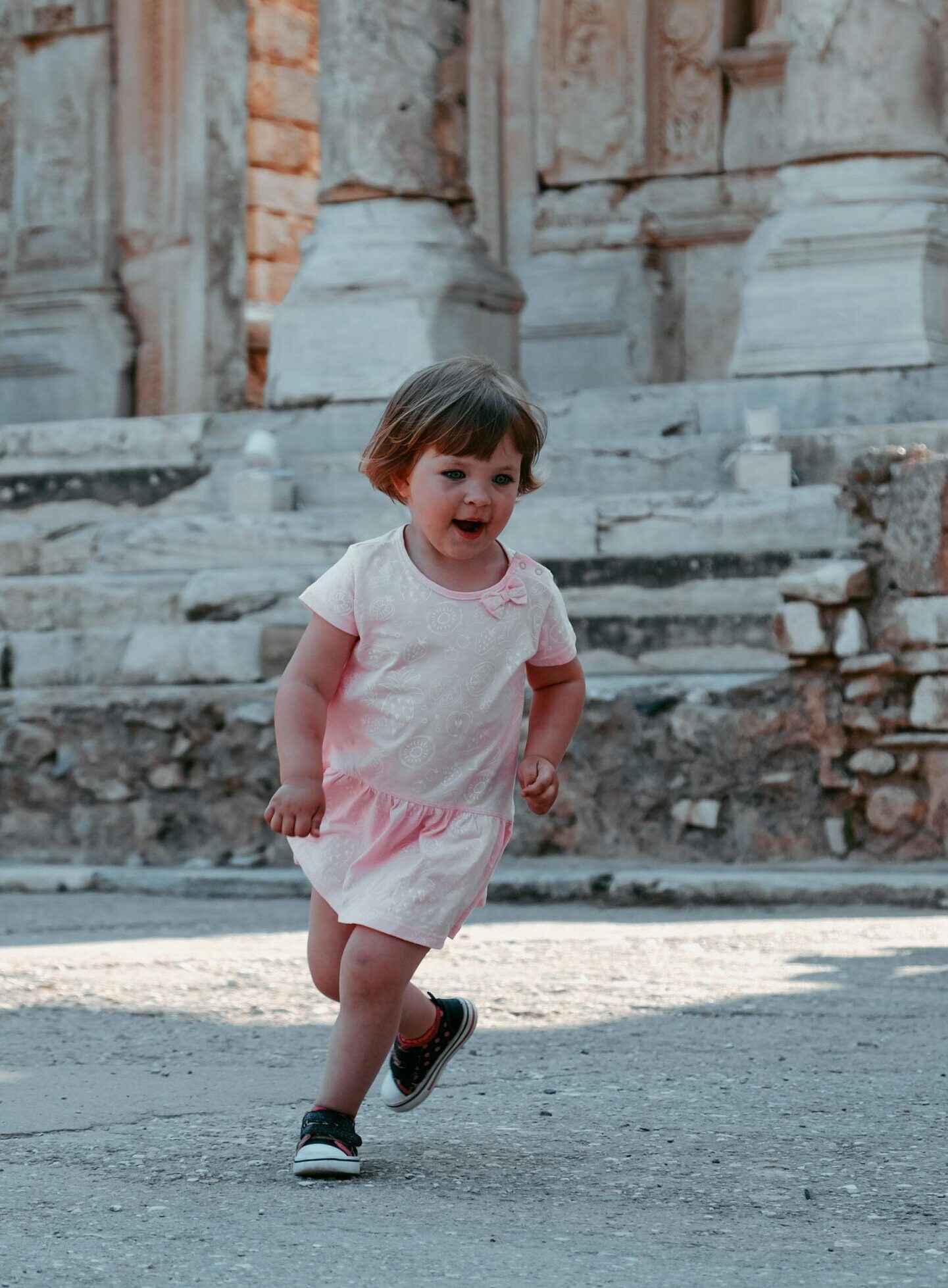 rome with children pexels-yunusemresahinoglu-8593507
